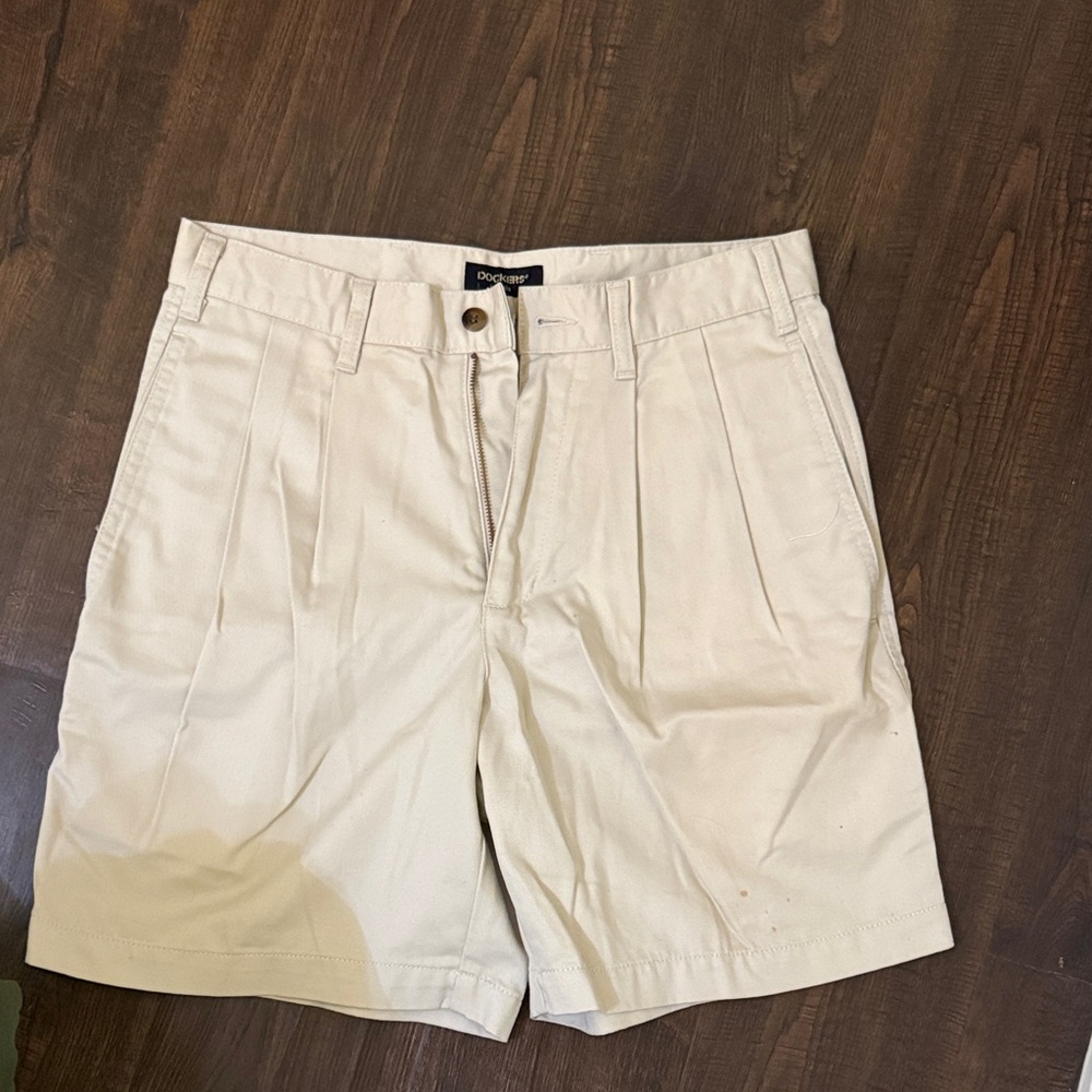 Dockers Men’s Flat Front Pleated Shorts in Light Cream